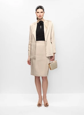 Veste en satin et jupe crayon satinée