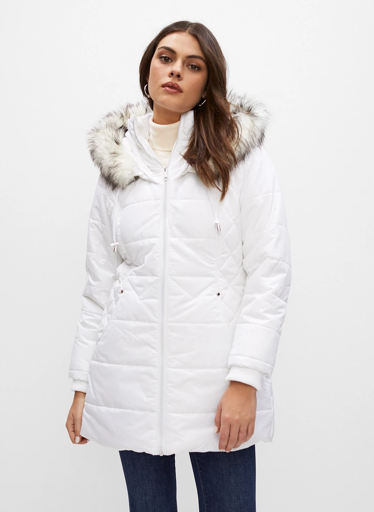 Manteau matelassé à capuchon