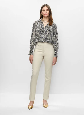 Haut à motif chevrons et pantalon à jambe étroite