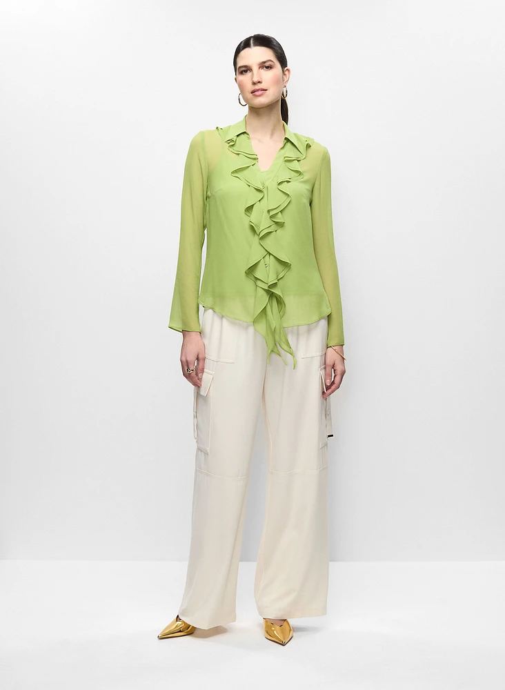 Chemisier à volants et pantalon style cargo