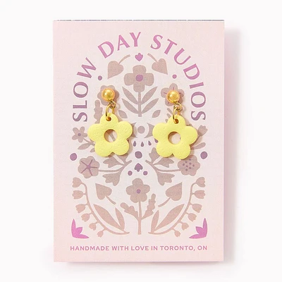 Mini Daisy Dangle Earrings - Yellow