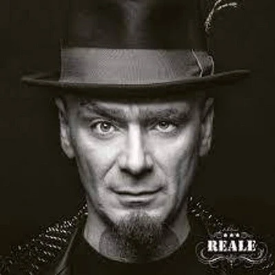 J-Ax - Reale [Boxset Includes CD, Blu-ray, Pashmina & Playing Cards]