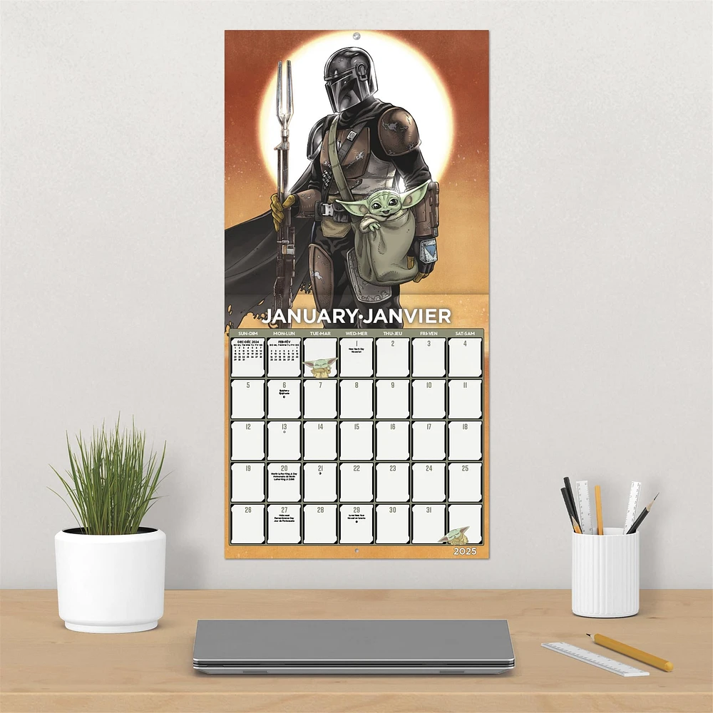 Star Wars Mandalorian Grogu Bilingual Wall 2025 Calendar