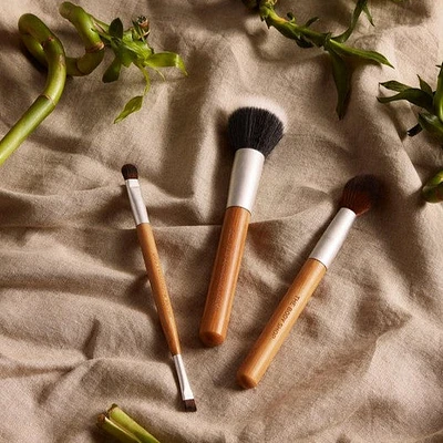 Fresh Nude Foundation Brush