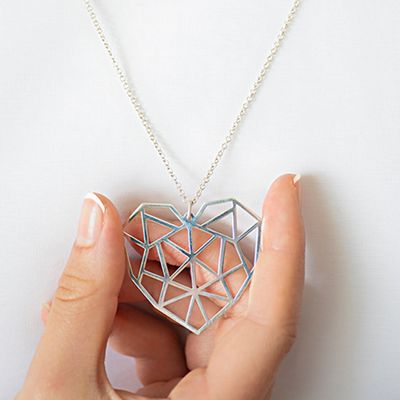 Dije grande Corazón Geometría de Plata Anamora Por Tanya Moss