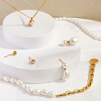 Reina Pearl Pendant Earrings