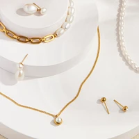 Reina Pearl Pendant Earrings