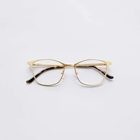 Meryl - Gold Glasses 