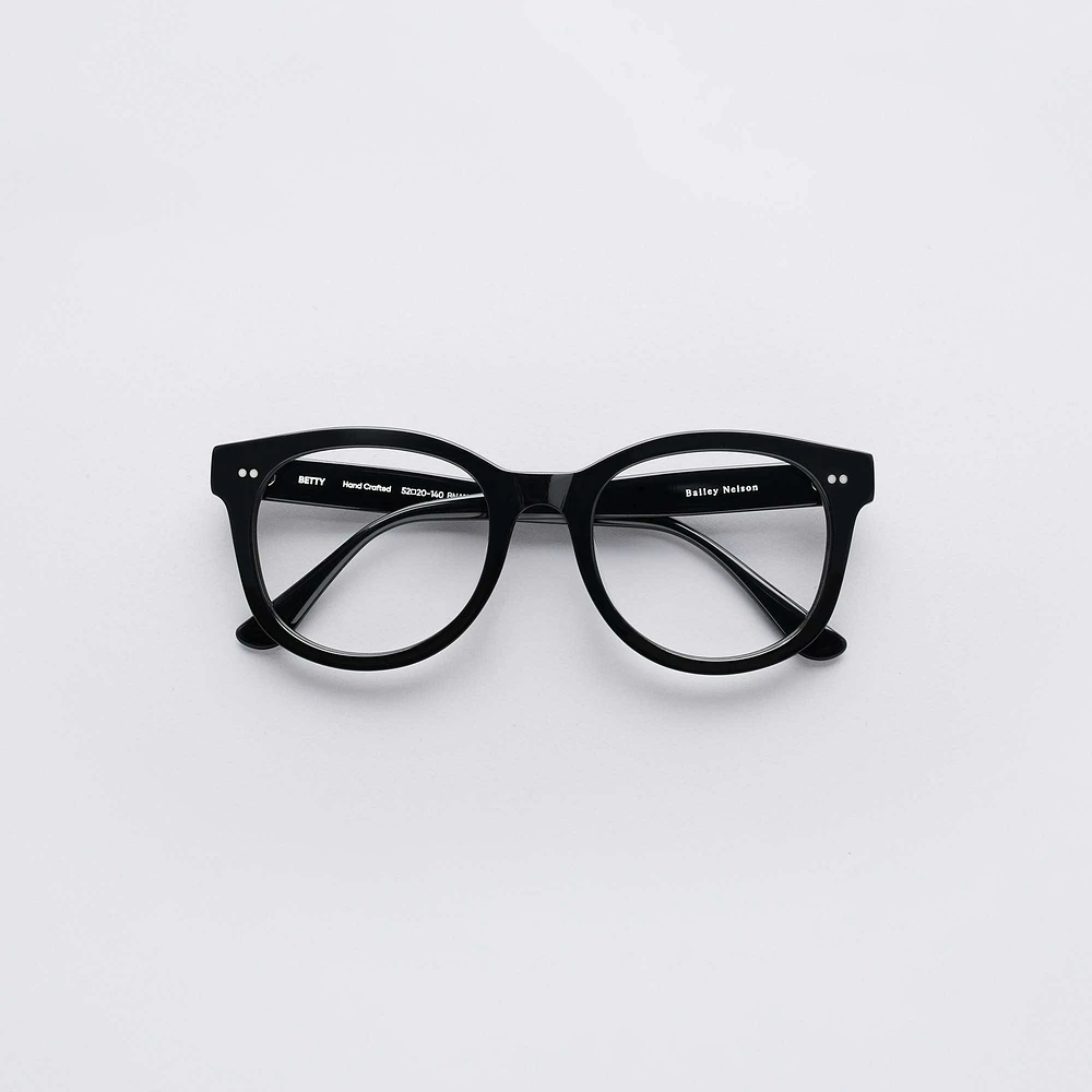 Betty - Black Glasses