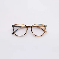 Wells - Red Glasses 