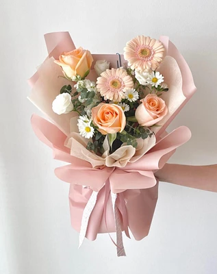 Penelope Bouquet - Fresh Flowers