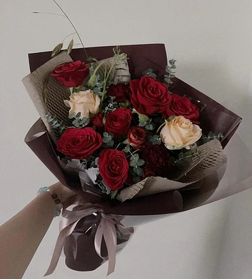 Beatrice Arrangement - Fresh Flowers