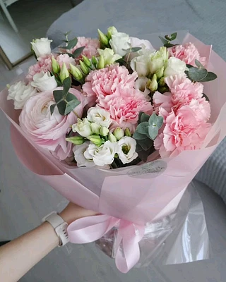 Lexi Arrangement - Fresh Flowers