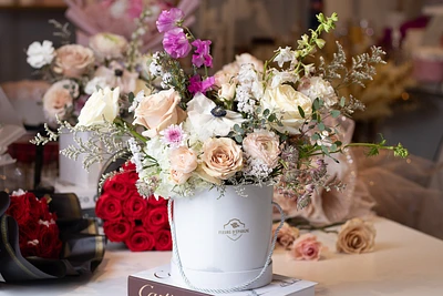 Fairytale Romance - Fresh Flowers