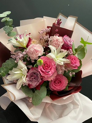Midnight Kiss Bouquet - Fresh Flowers