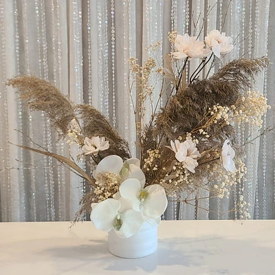 Abstract Silk & Dry Arrangement