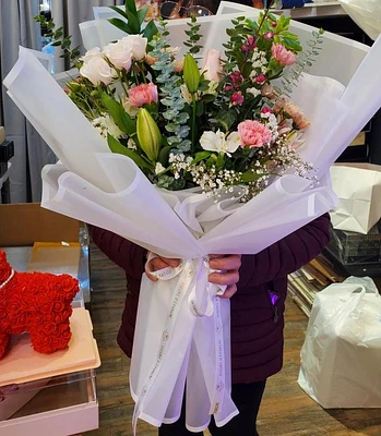 Glowing Bouquet - Fresh Flower