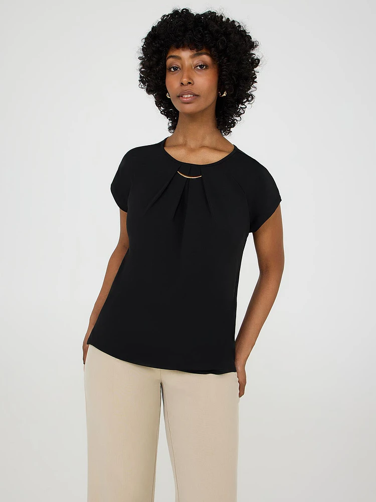 Pleated Top With Bar Detail