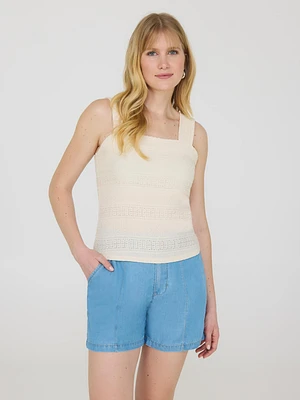 Débardeur à bretelles larges en crochet oeillets