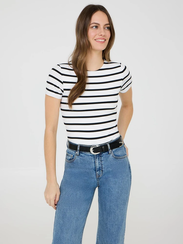 T-shirt à double épaisseur et col rond