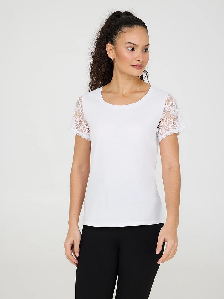 T-shirt avec manches courtes en dentelle
