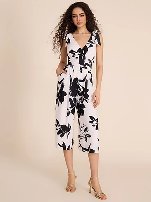 Combinaison jupe-culotte fleurie avec boucles