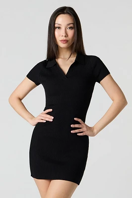 Minirobe en tricot côtelé avec col