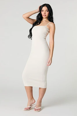 Robe midi moulante en tricot côtel