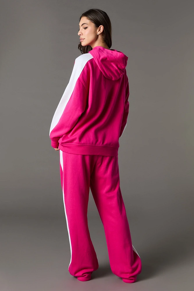 Pantalon en molleton à jambe large blocs de couleurs et broderie Playboy