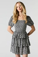 Minirobe à volant, ruché et manche bouffante imprimé floral
