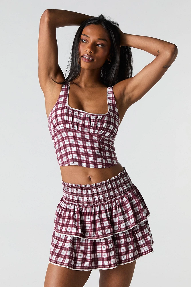Camisole à carreaux et encolure carrée