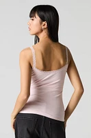 Camisole avec liséré de dentelle et encolure en V