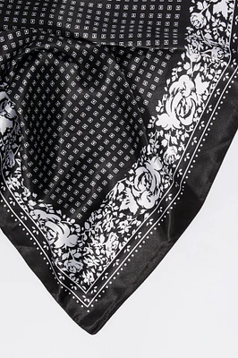 Écharpe multifaçons en satin avec bordure fleurie