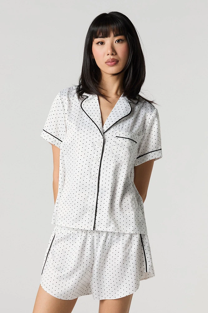 Ensemble pyjama avec chemisier boutonné en satin et short