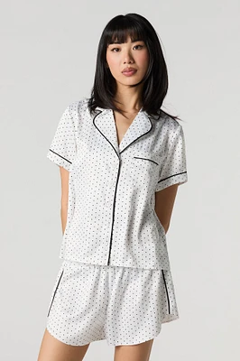 Ensemble pyjama avec chemisier boutonné en satin et short