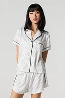 Ensemble pyjama avec chemisier boutonné en satin et short