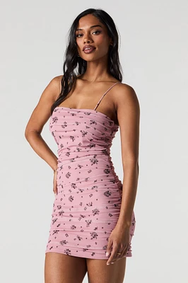 Minirobe ruchée en filet