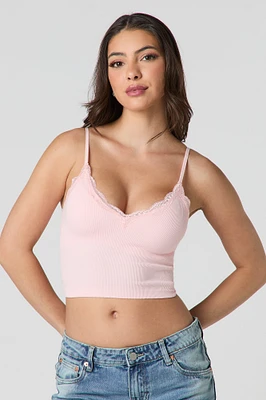 Camisole côtelée courte sans couture avec liséré de dentelle