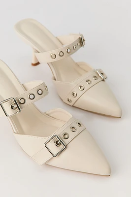 Mules à bout pointu avec boucle