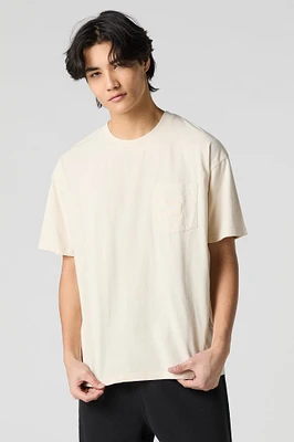 T-shirt délavé avec poche plaquée à imprimé URBN