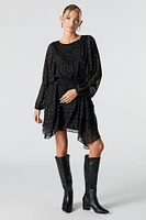 Minirobe volantée en filet à manches longues