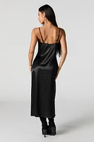 Robe midi en satin avec col châle