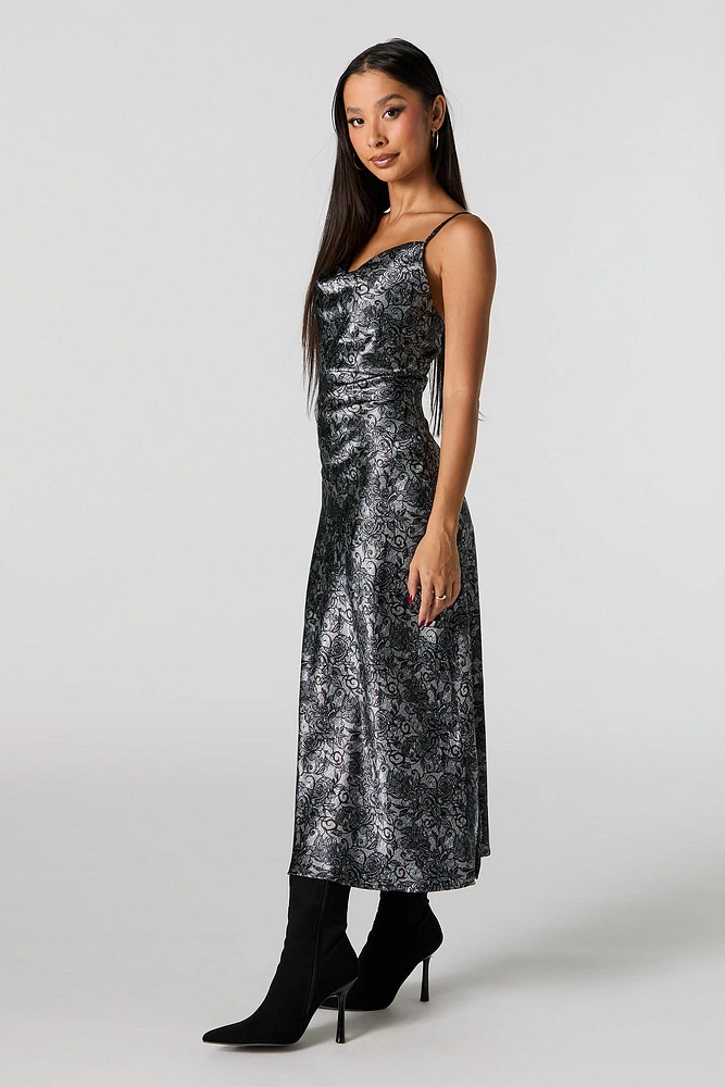 Robe midi en satin avec col châle