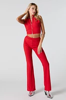 Pantalon côtelé à jambe évasée avec fines rayures