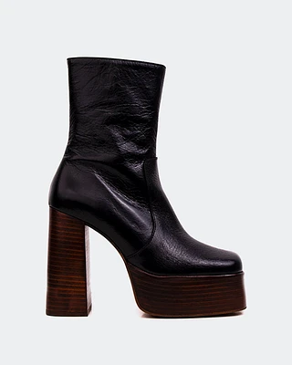 Tate Black Leather Brown Heel