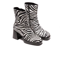 Sullivan Zebra Print