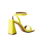 Sauvignon Yellow Leather