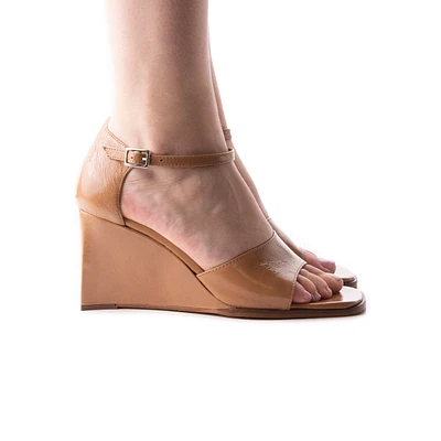 Mariposa Camel Leather