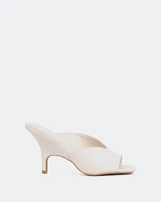 Caviana, Off White Leather/Cuir Blanc Cassé