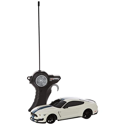 R/C 1:24 2016 Ford Shelby GT350